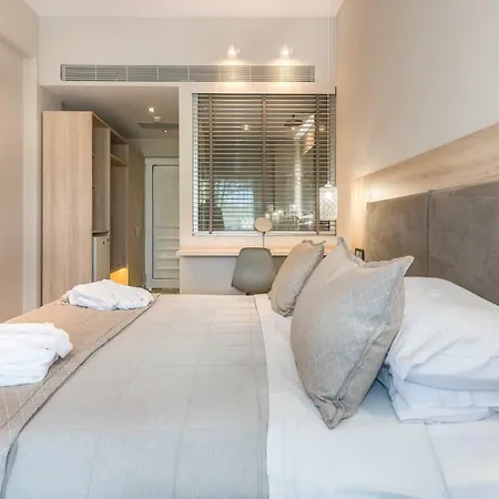 Venus Hotel 4*